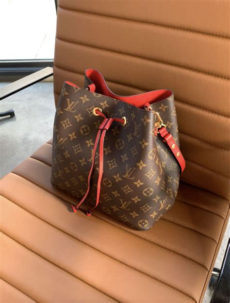 louis vuitton petit noe monogram|louis vuitton neonoe inside.